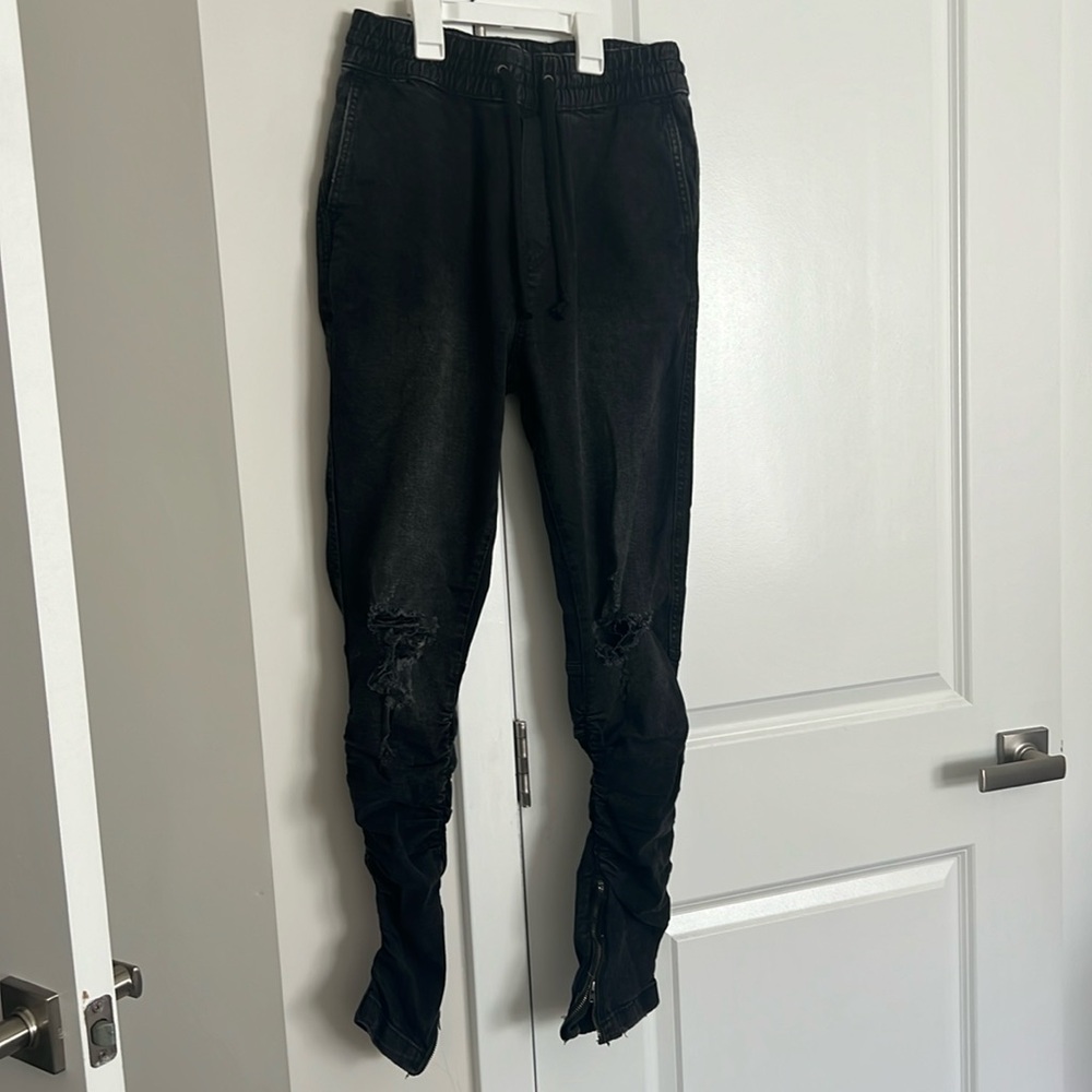 H&M Men's Divided Black Jeans - Size 28